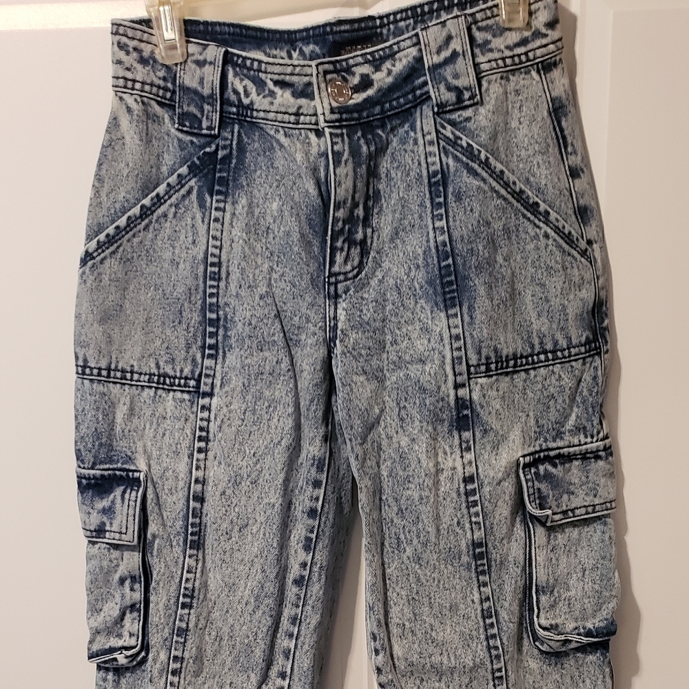Wild fable cargo Jean's size 4